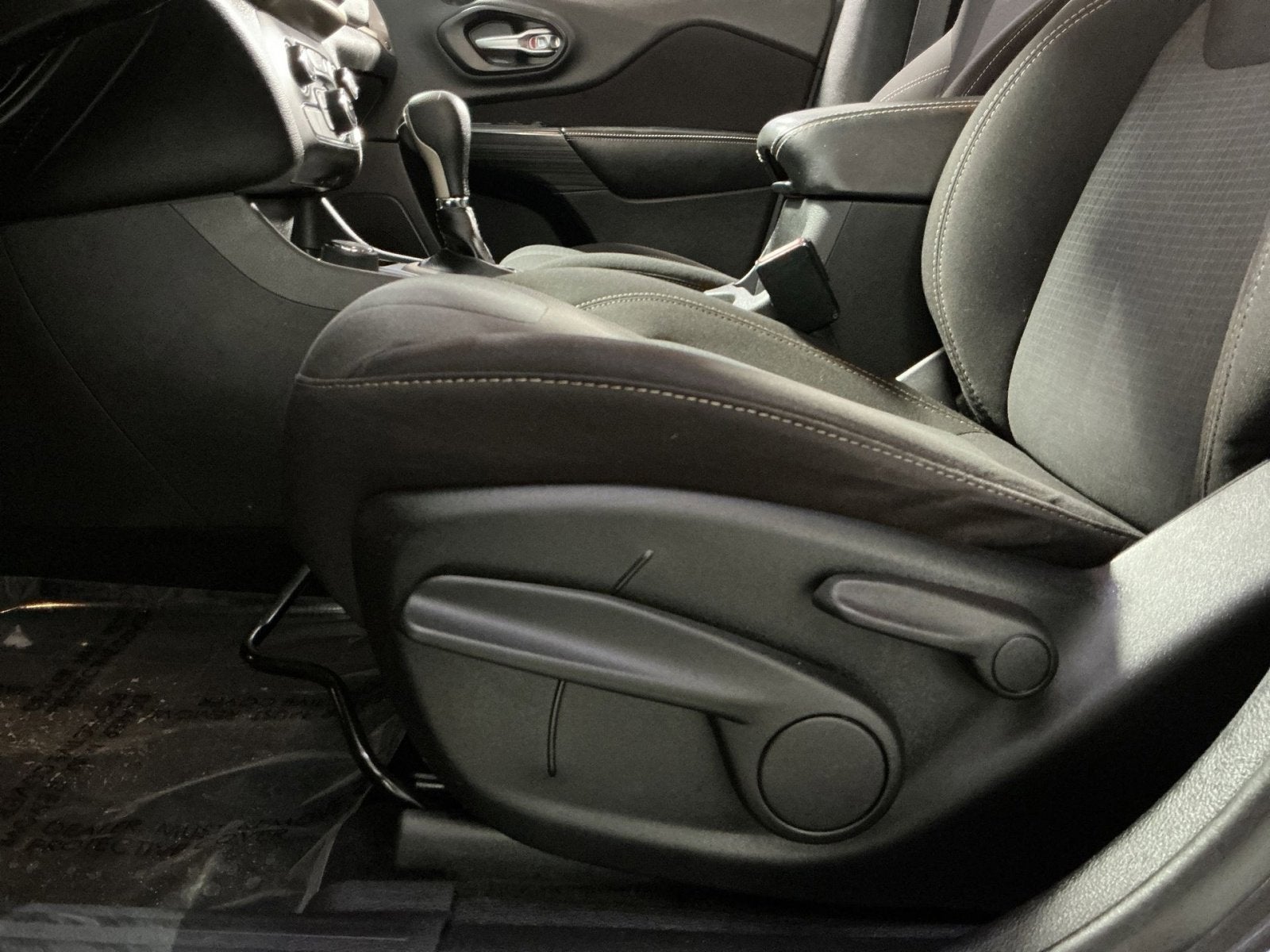 2016 Jeep Cherokee Altitude