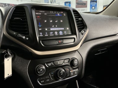 2016 Jeep Cherokee Altitude