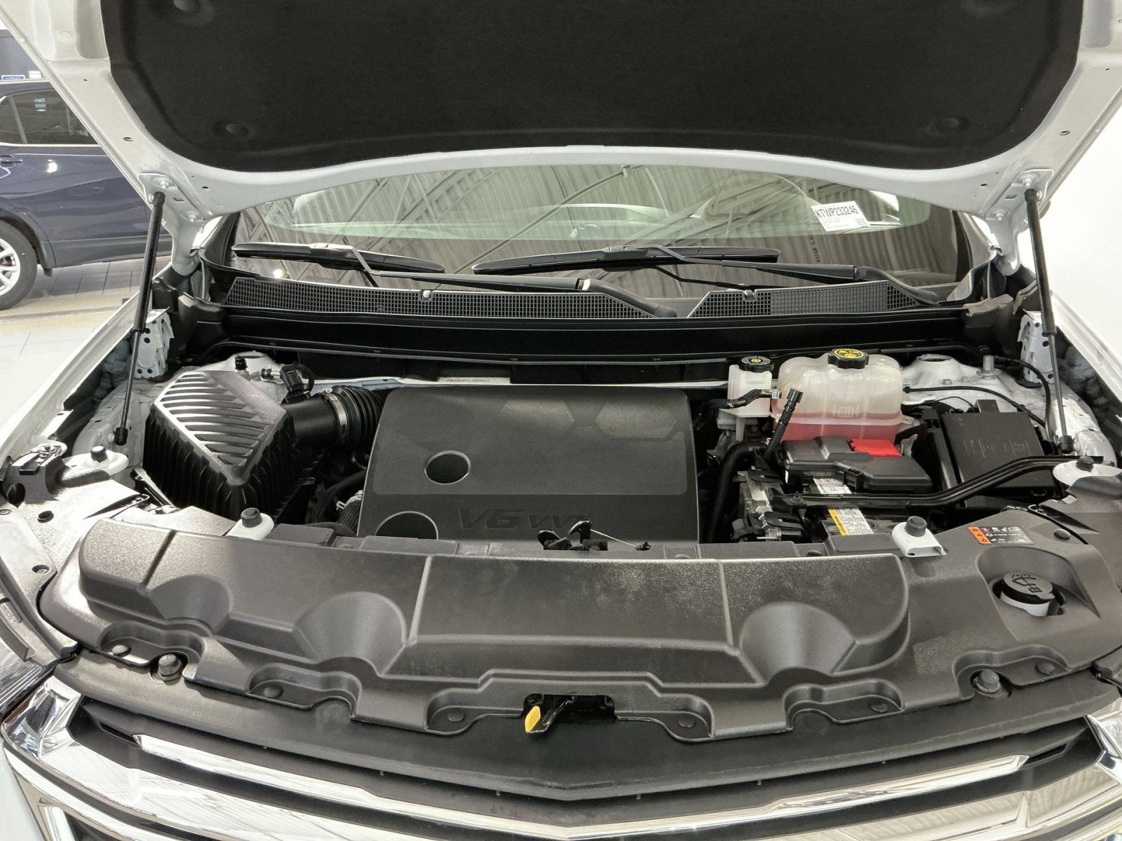 2023 Chevrolet Traverse LT