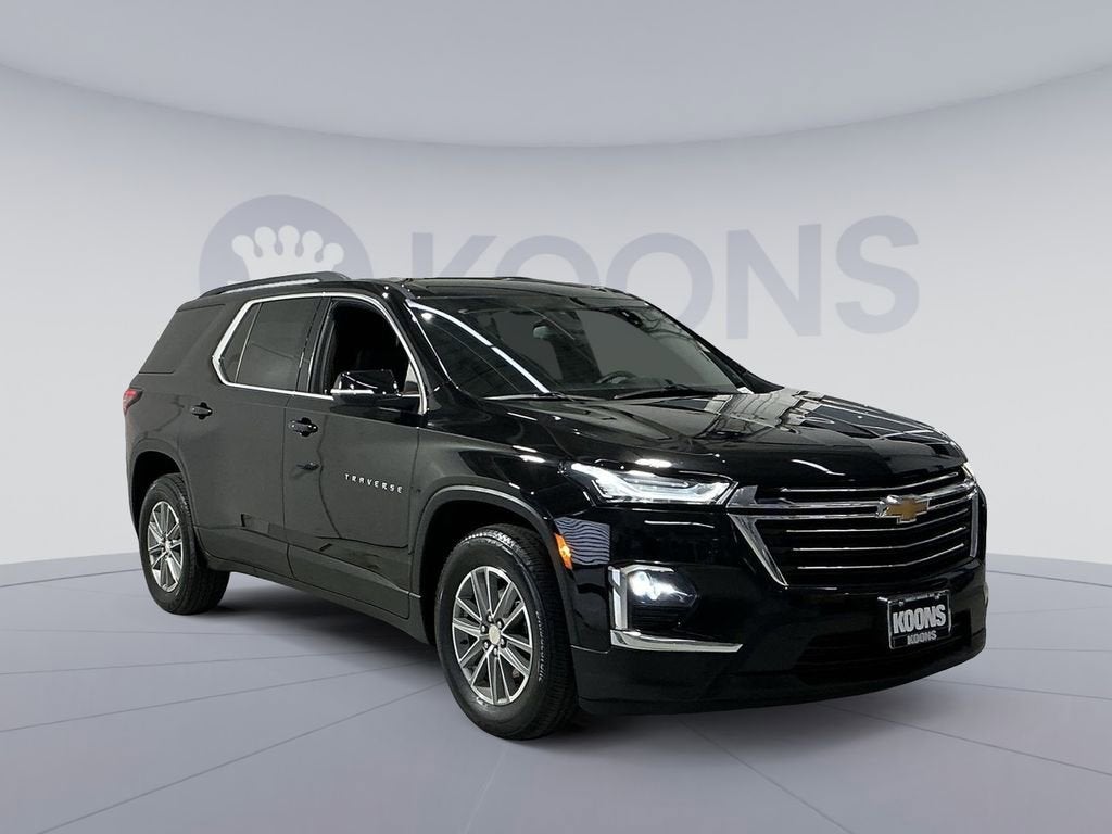 2023 Chevrolet Traverse LT Leather