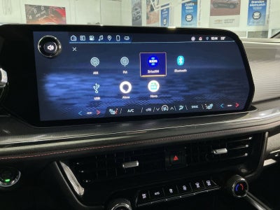 2025 Chevrolet Suburban RST