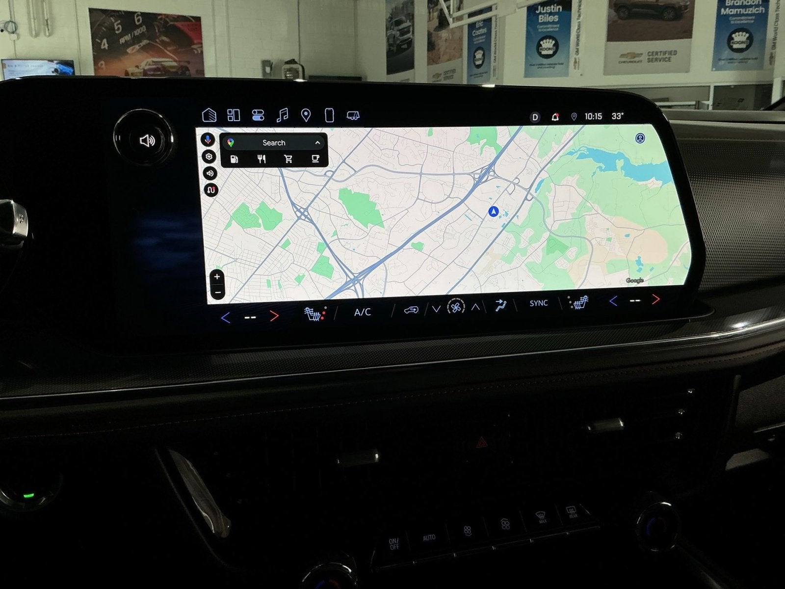 2025 Chevrolet Suburban RST