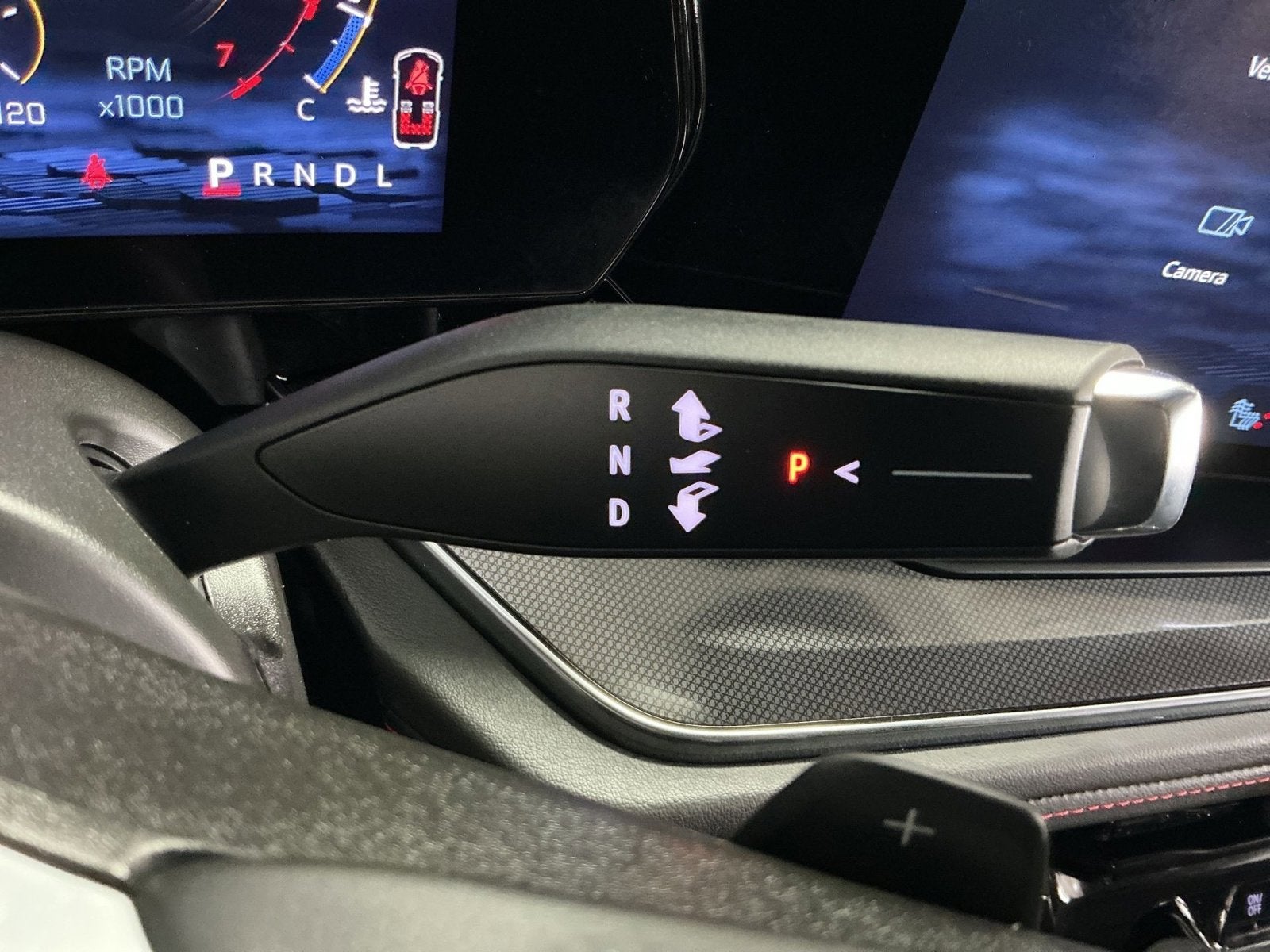 2025 Chevrolet Suburban RST