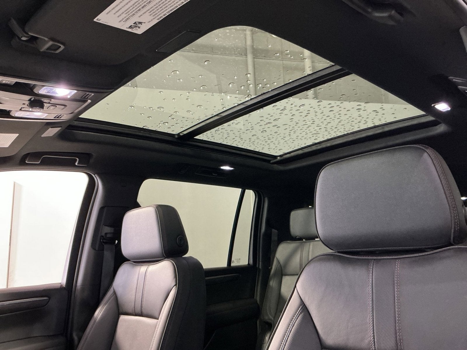 2025 Chevrolet Suburban RST