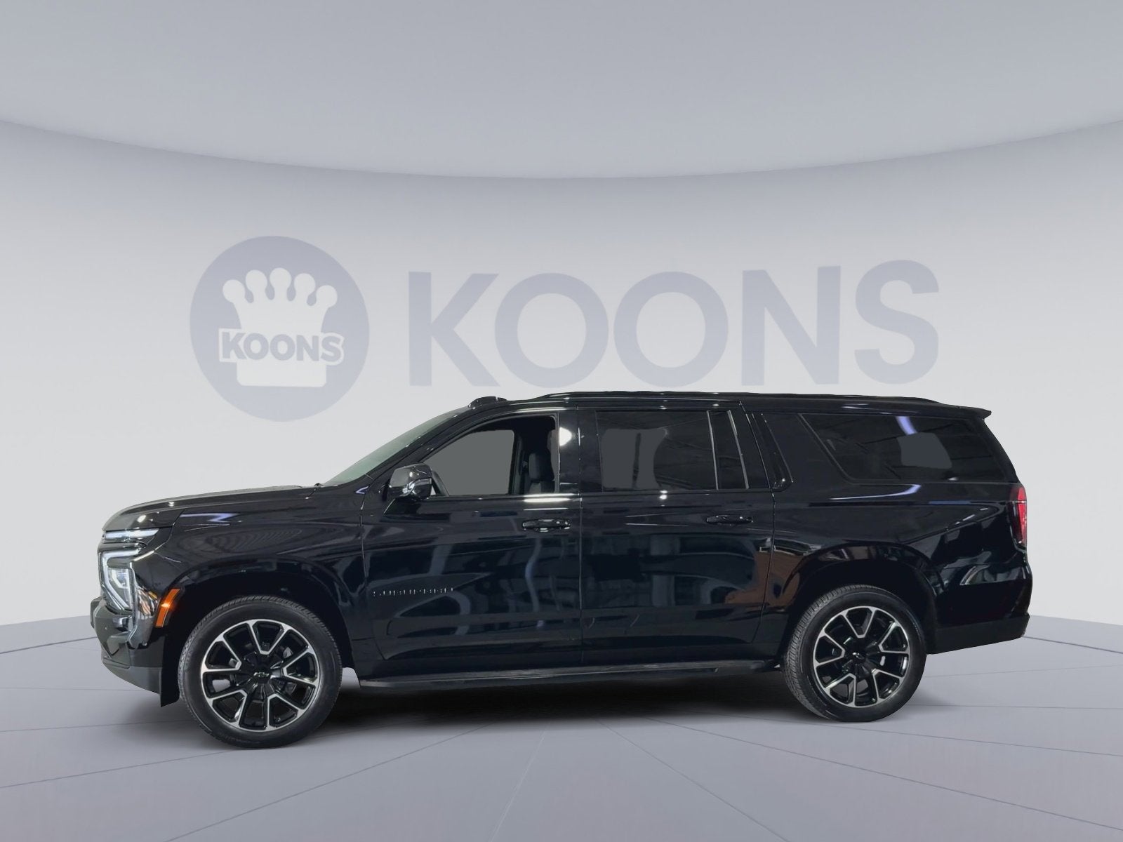 2025 Chevrolet Suburban RST