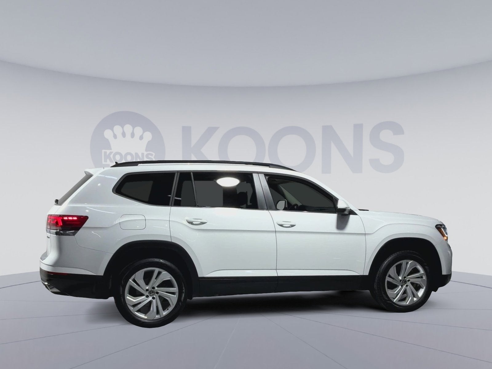 2023 Volkswagen Atlas 3.6L V6 SE w/Technology