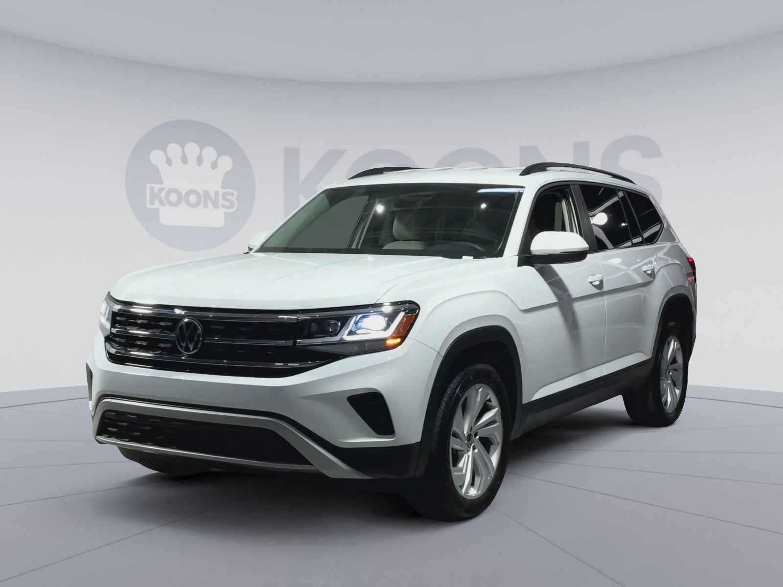 2023 Volkswagen Atlas 3.6L V6 SE w/Technology