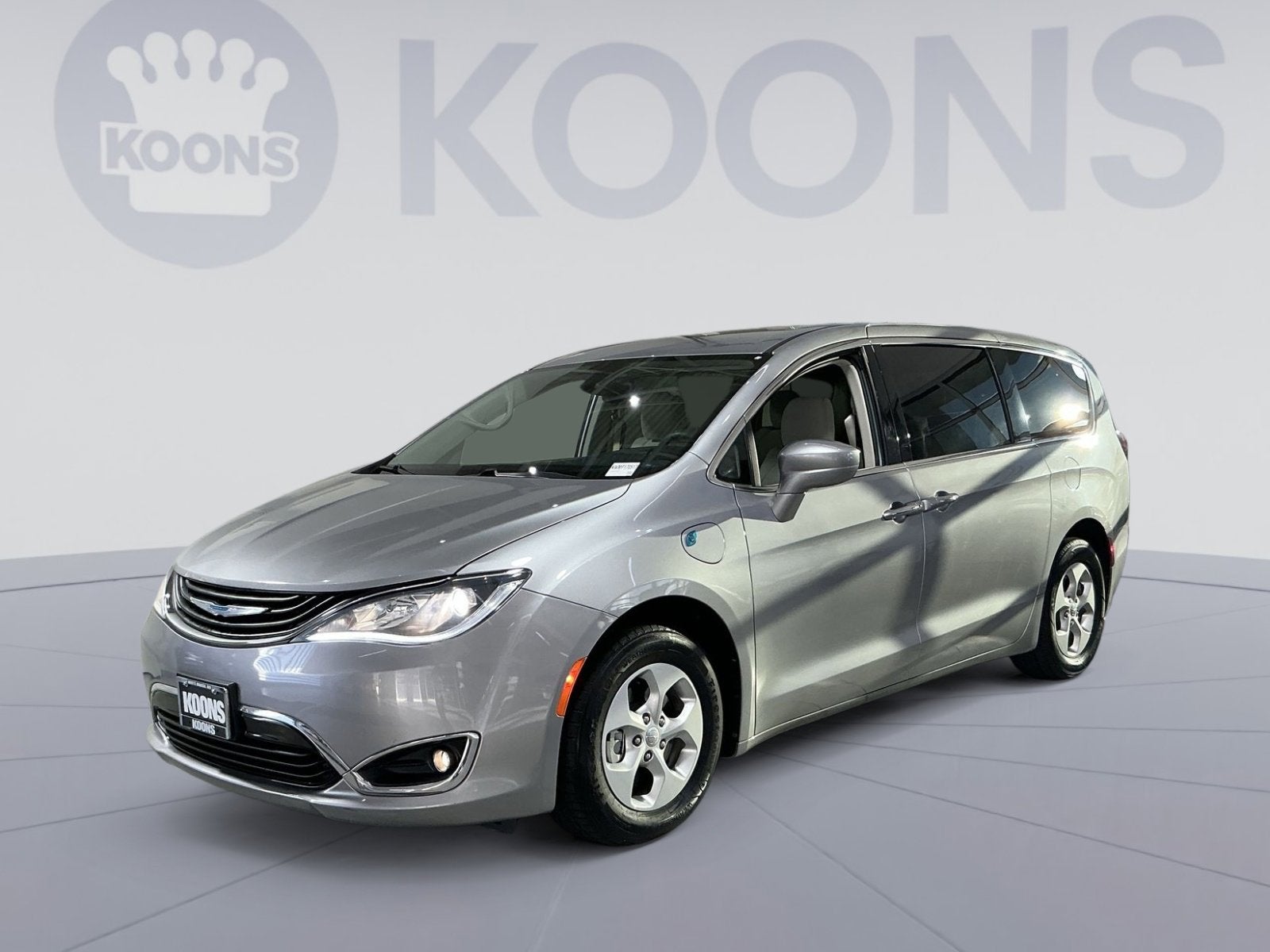 2017 Chrysler Pacifica Hybrid Touring Plus