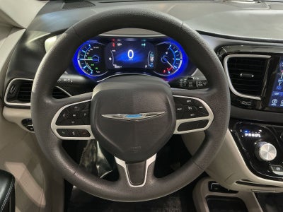 2017 Chrysler Pacifica Hybrid Touring Plus