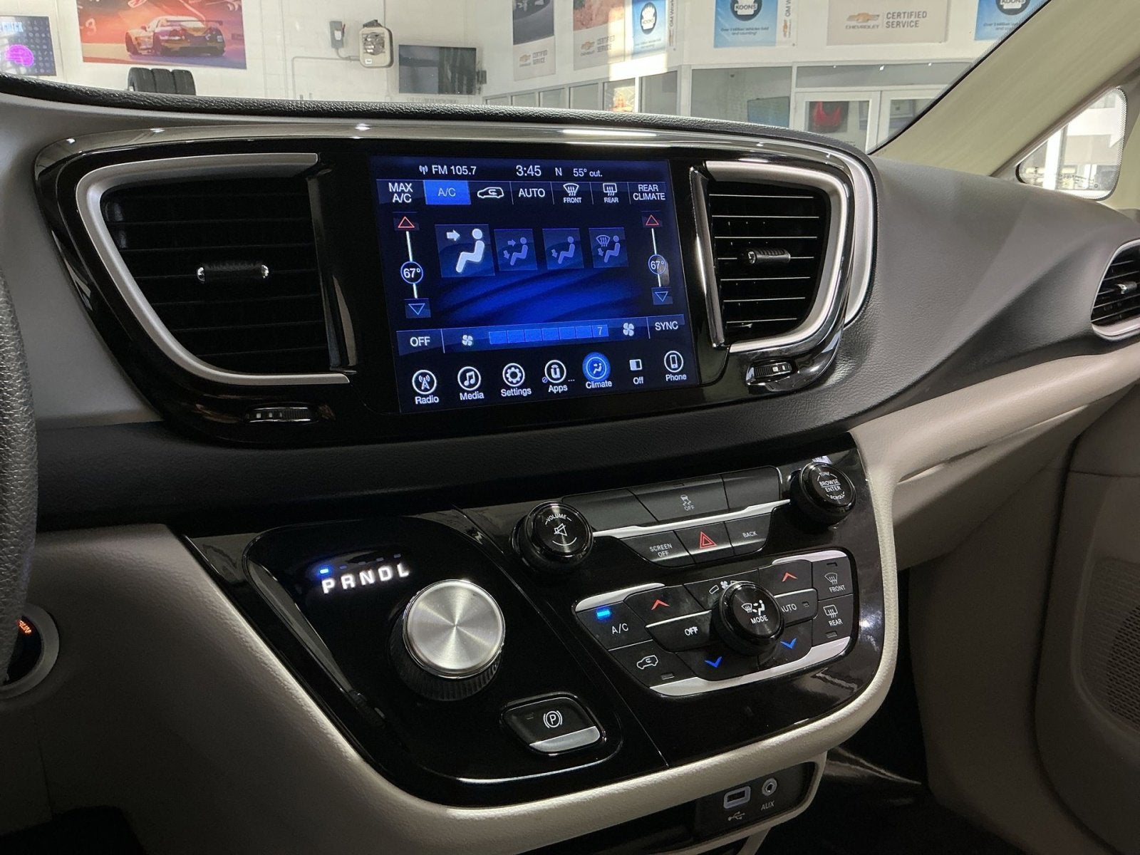 2017 Chrysler Pacifica Hybrid Touring Plus