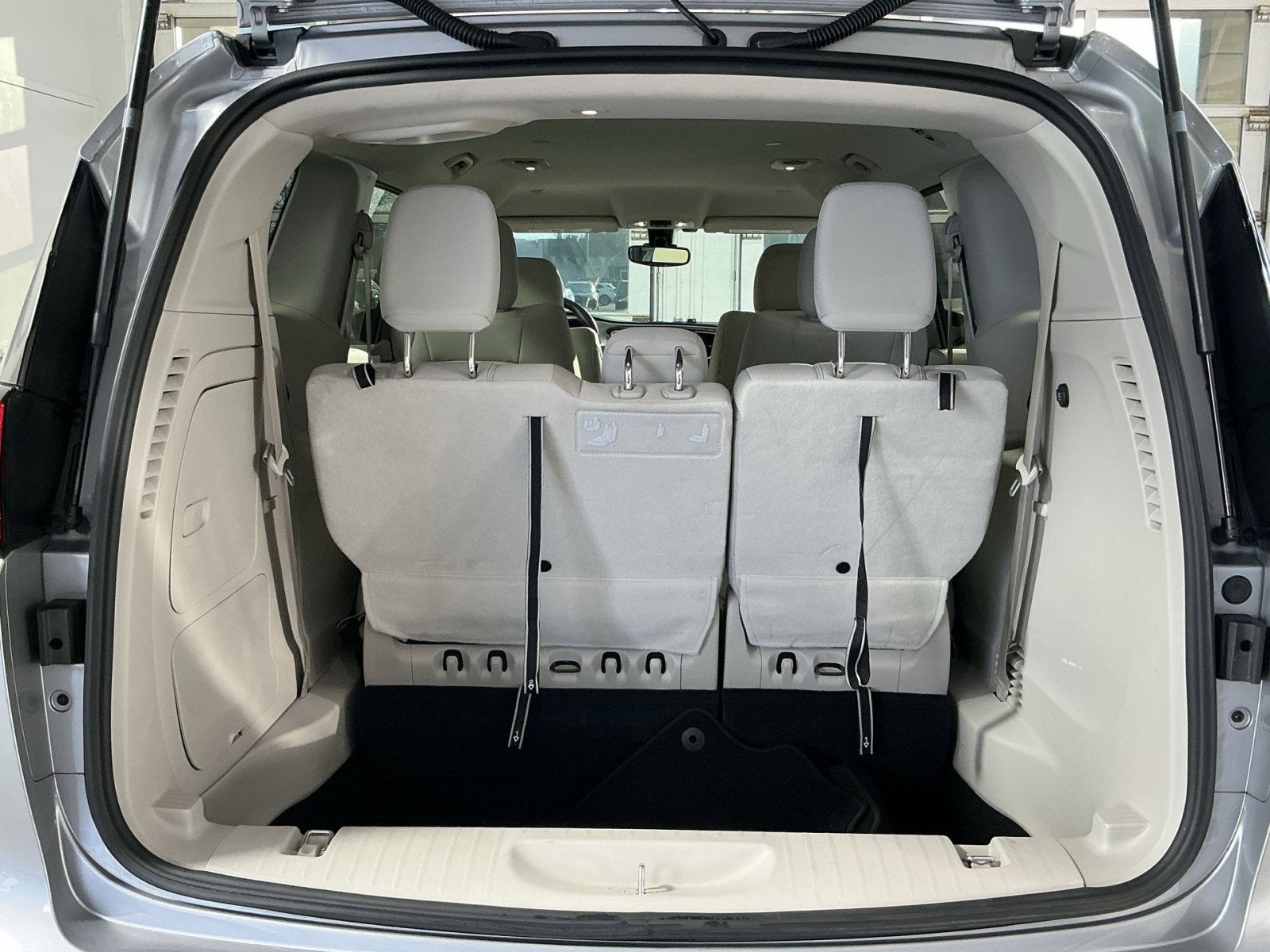 2017 Chrysler Pacifica Hybrid Touring Plus