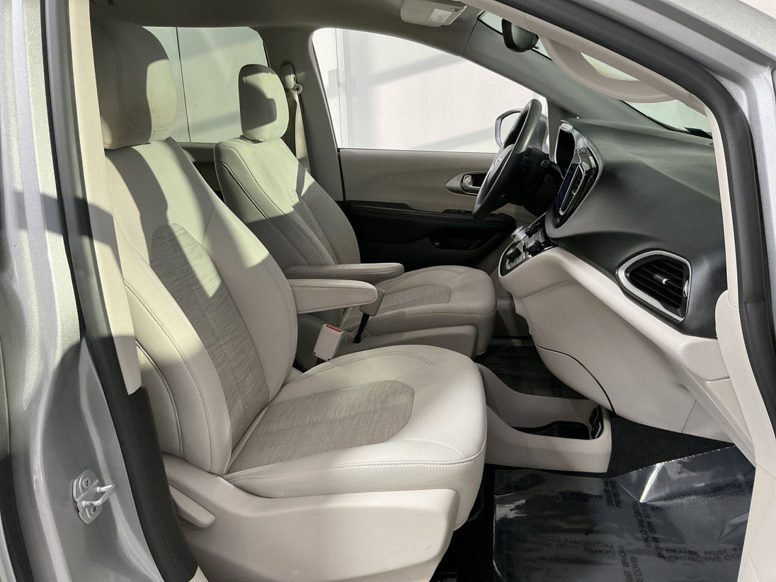 2017 Chrysler Pacifica Hybrid Touring Plus