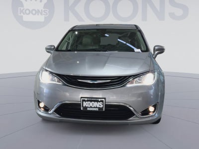 2017 Chrysler Pacifica Hybrid Touring Plus