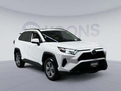 2022 Toyota RAV4 XLE