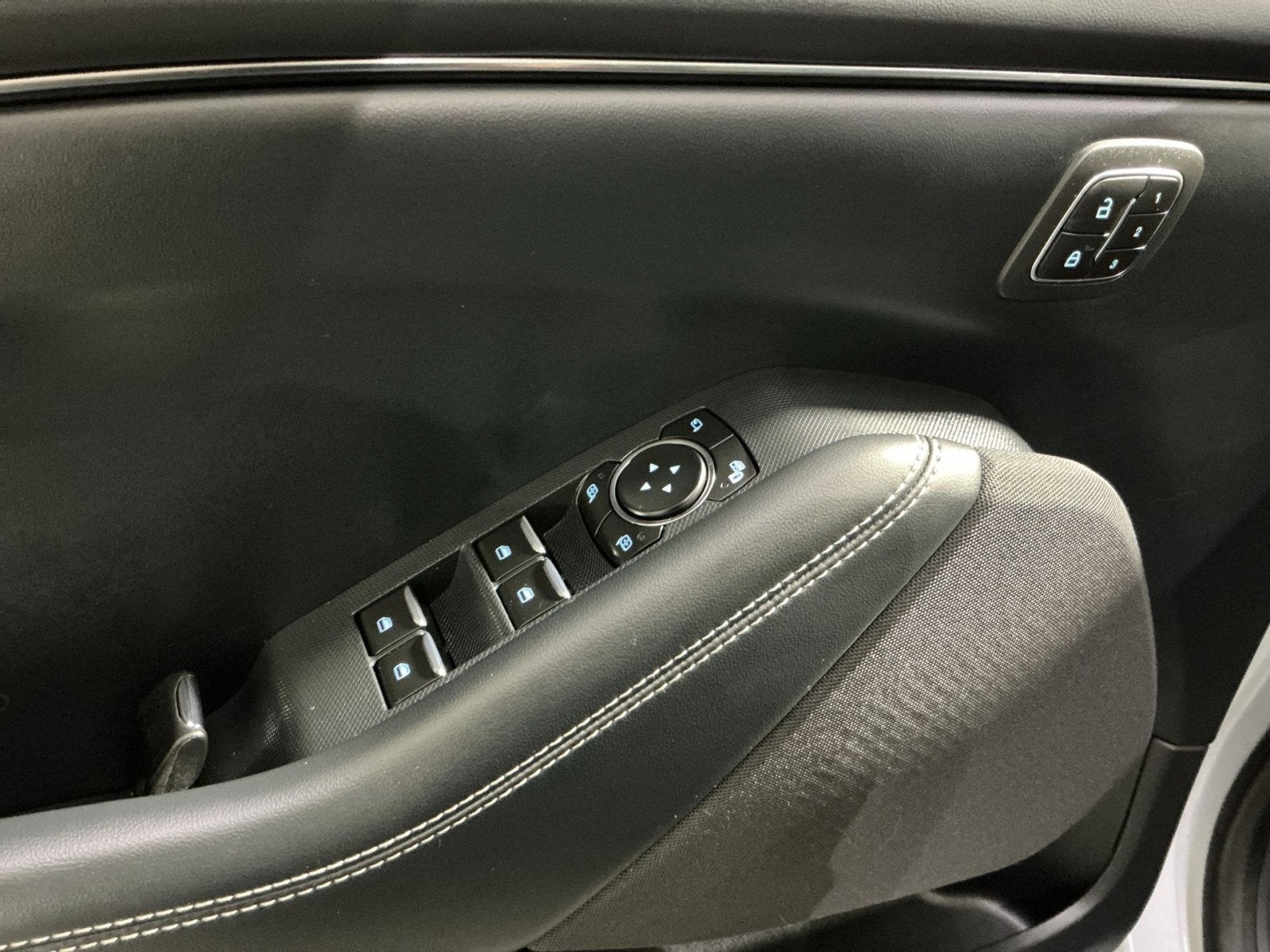 2021 Ford Mustang Mach-E Select