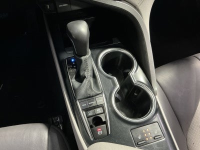 2020 Toyota Camry Hybrid XLE