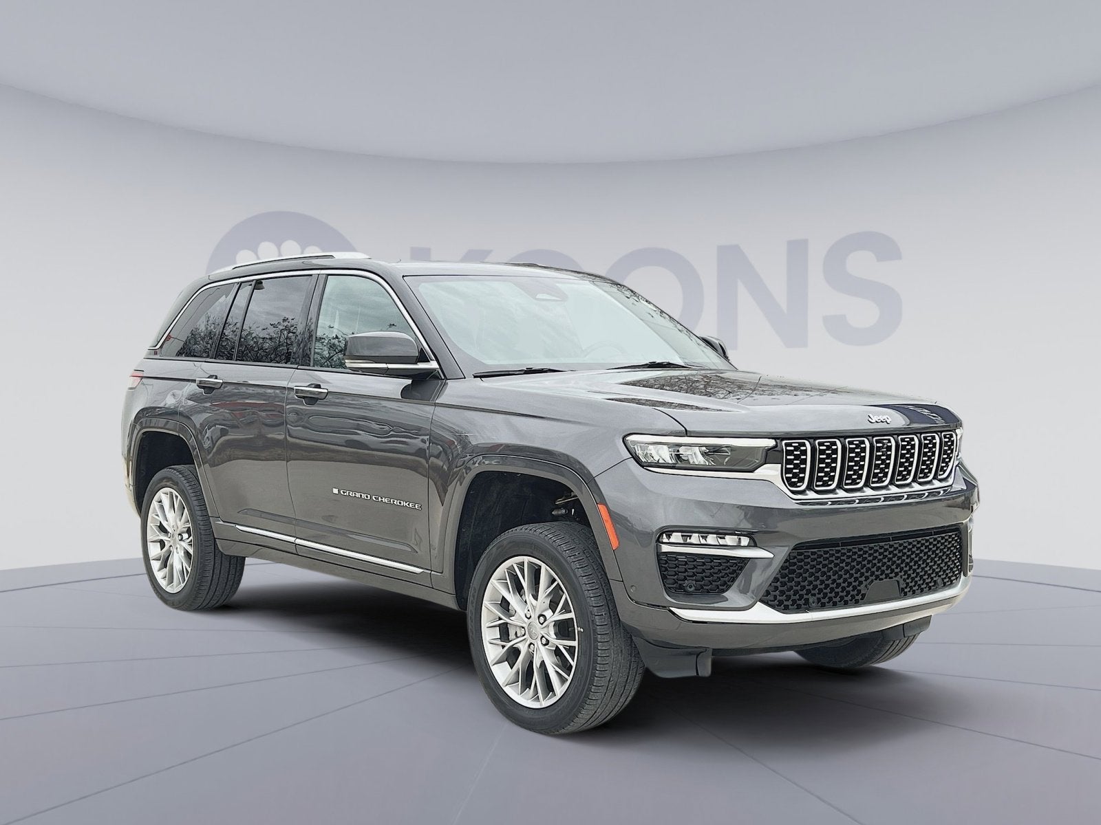 2022 Jeep Grand Cherokee Summit