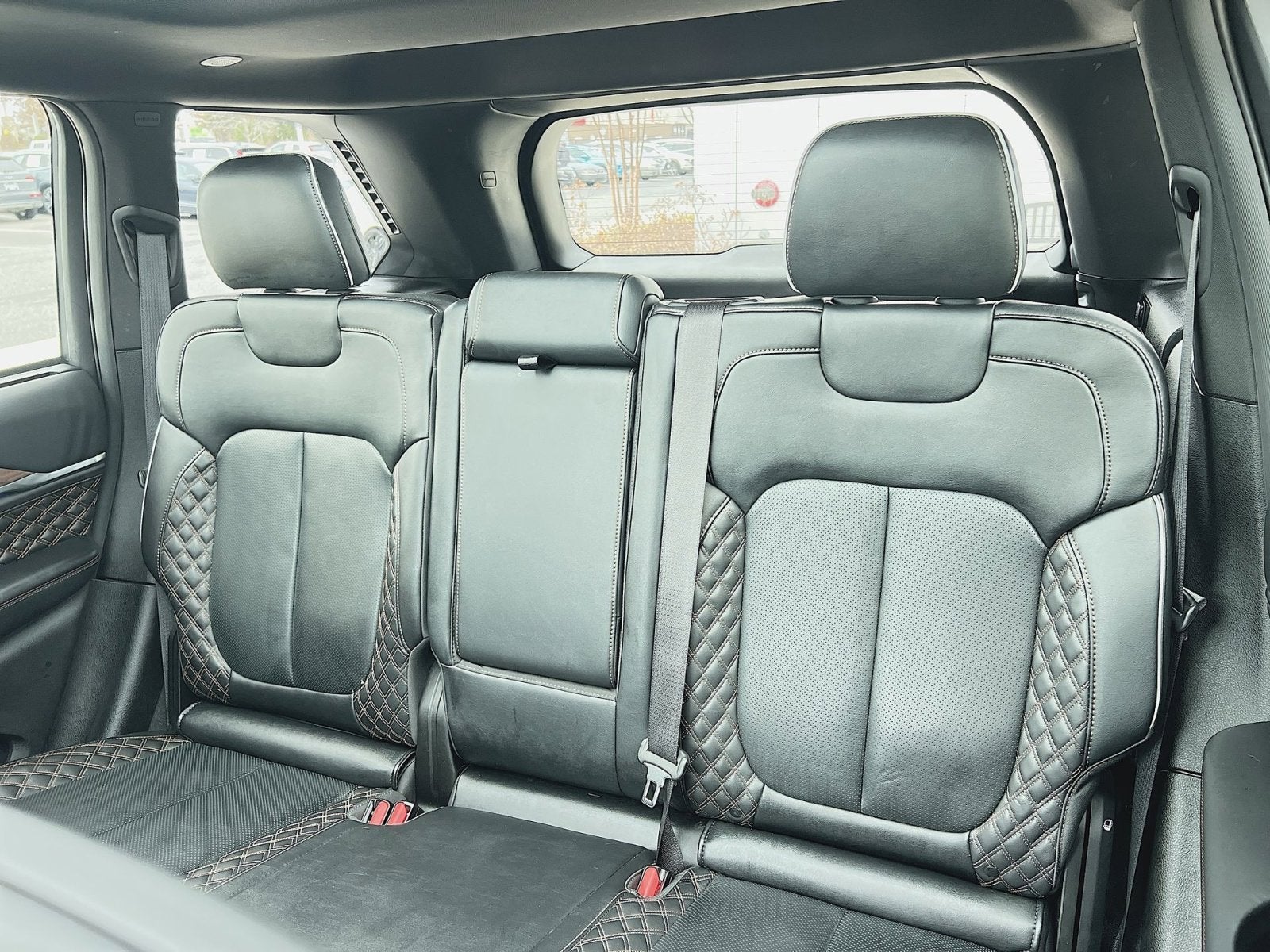 2022 Jeep Grand Cherokee Summit