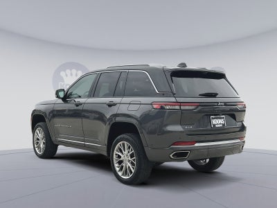 2022 Jeep Grand Cherokee Summit