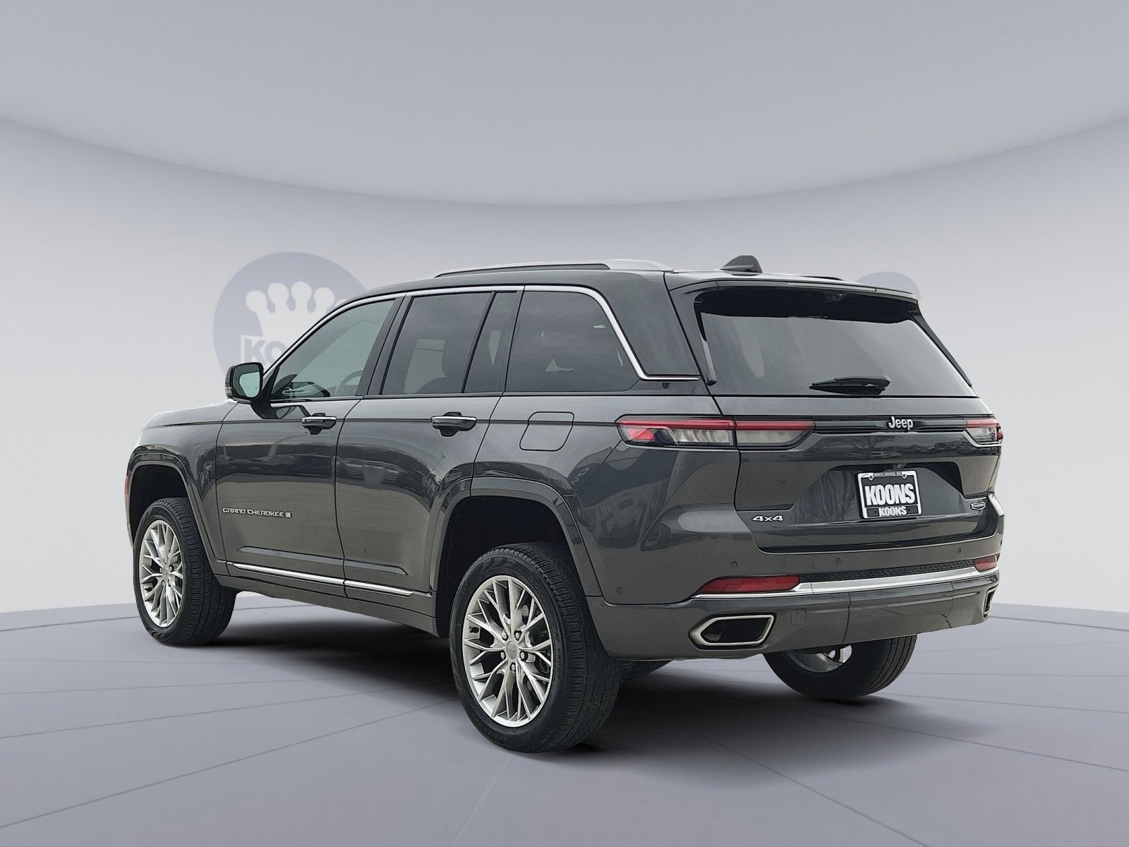 2022 Jeep Grand Cherokee Summit