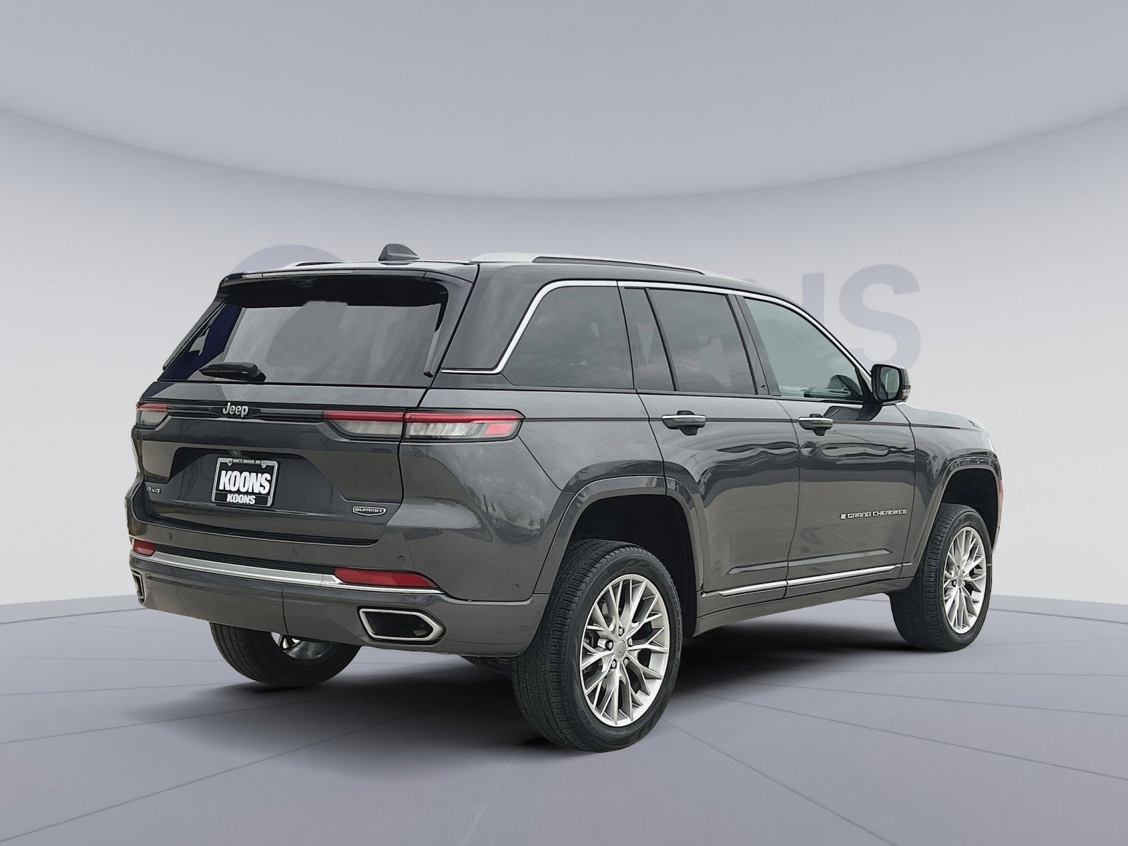 2022 Jeep Grand Cherokee Summit