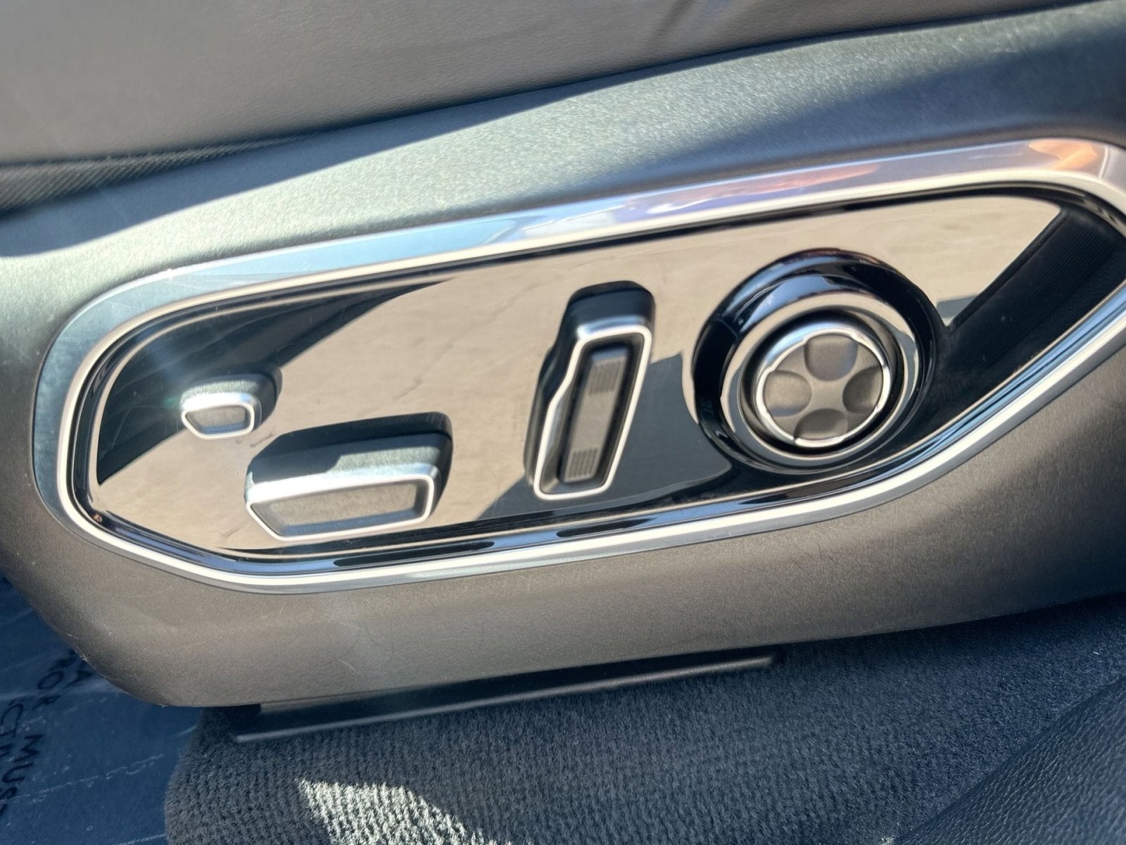 2023 Jeep Grand Cherokee Summit Reserve