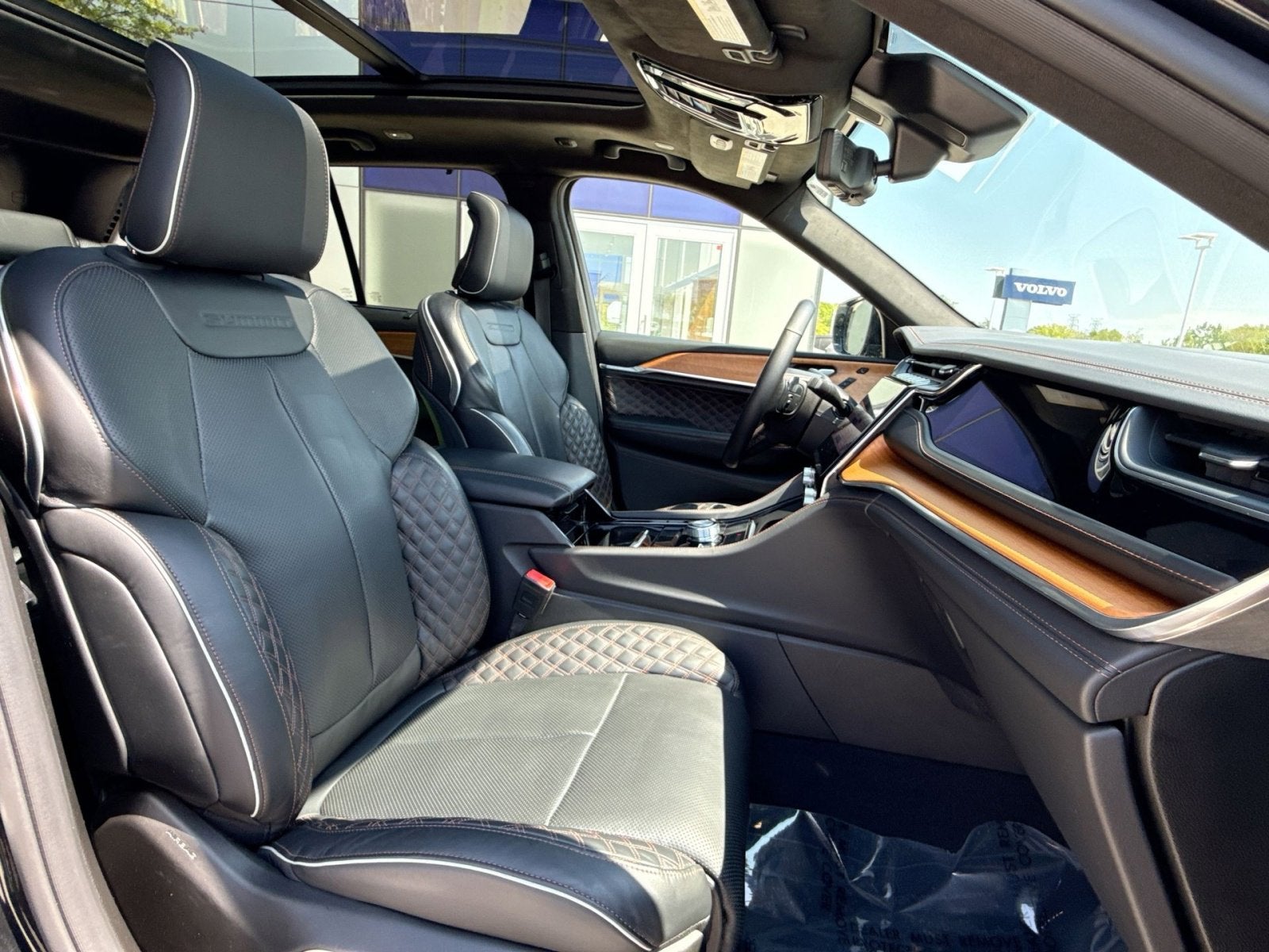 2023 Jeep Grand Cherokee Summit Reserve