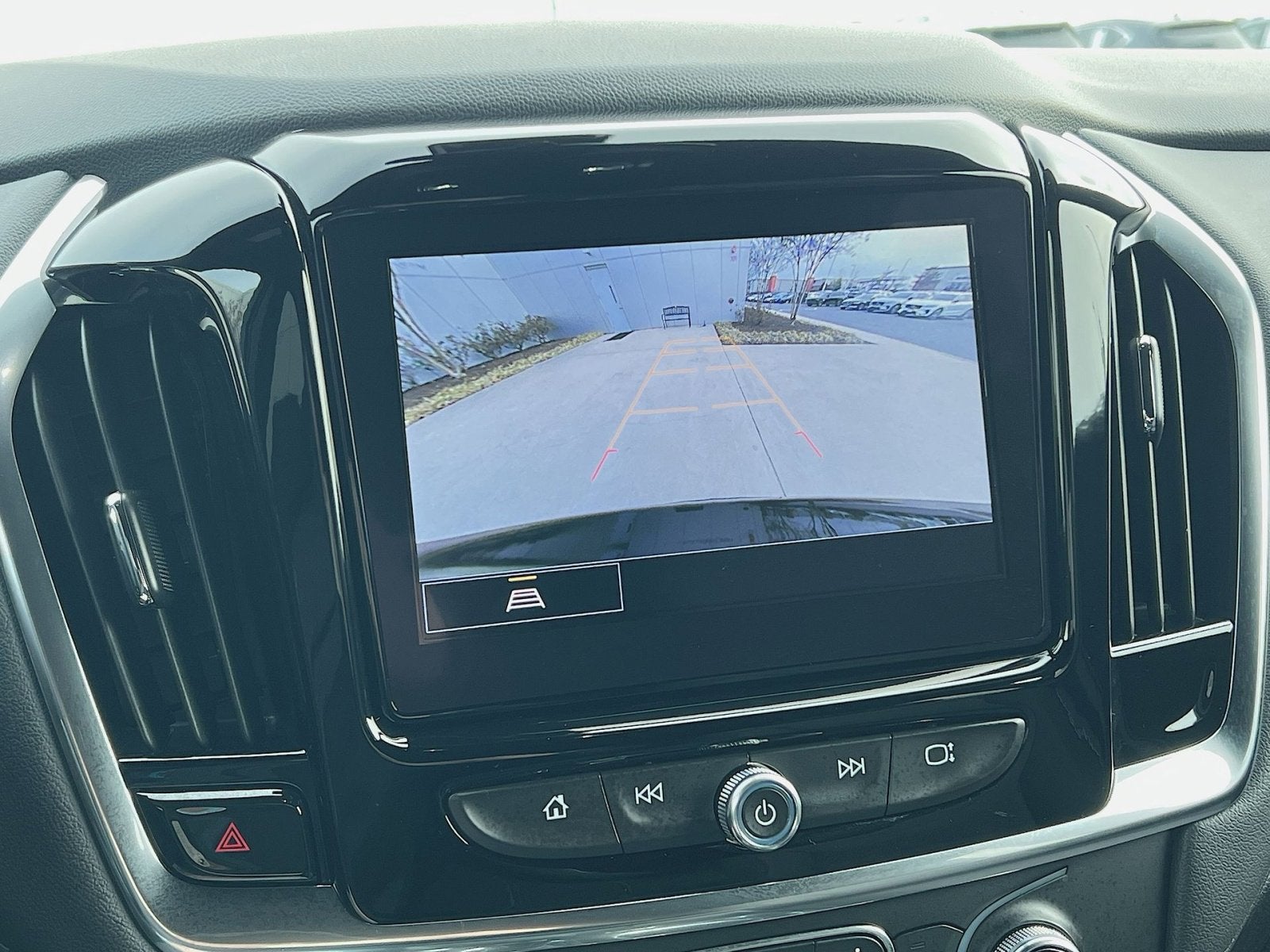 2023 Chevrolet Traverse LT