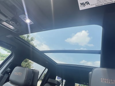 2025 Chevrolet Suburban High Country