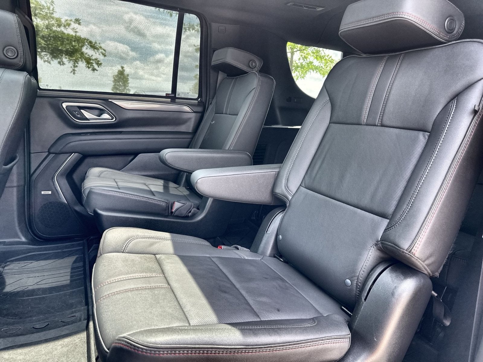 2024 Chevrolet Suburban RST