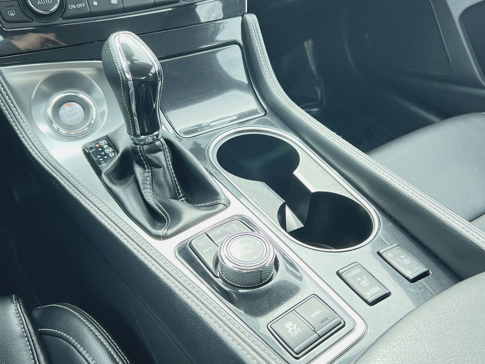 2023 Nissan Maxima SV