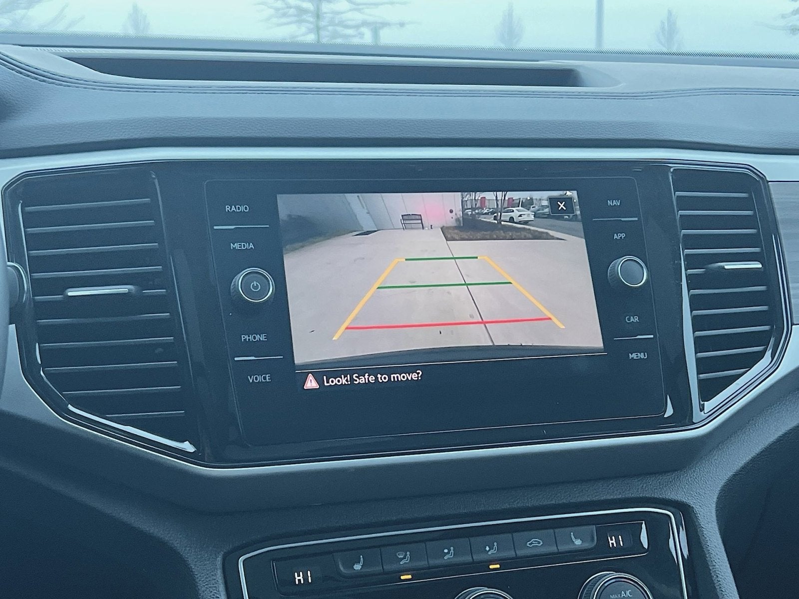 2022 Volkswagen Atlas SEL