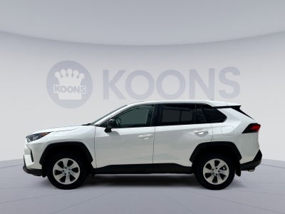 2022 Toyota RAV4 LE