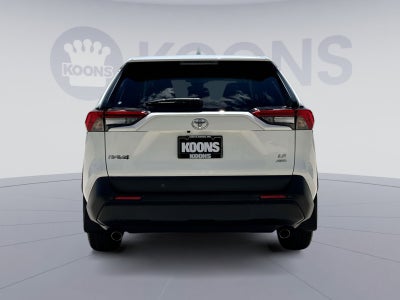 2022 Toyota RAV4 LE