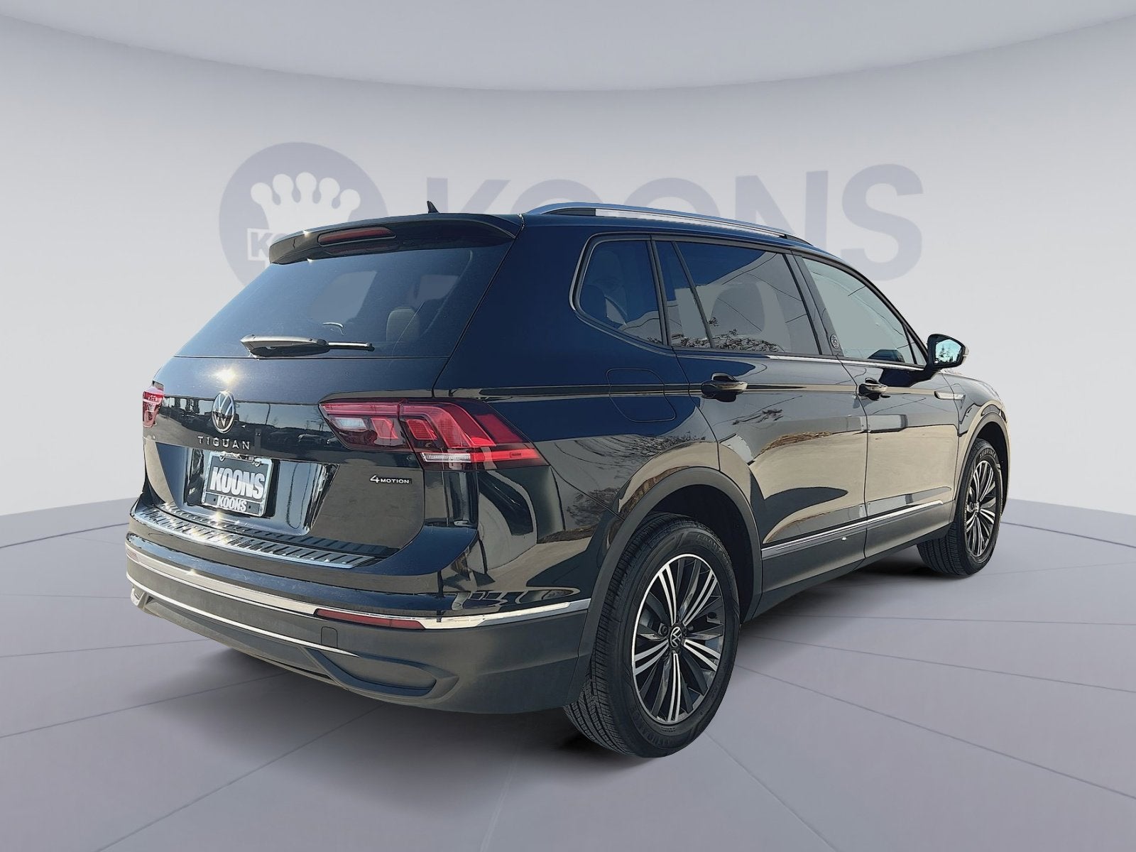 2024 Volkswagen Tiguan 2.0T Wolfsburg Edition