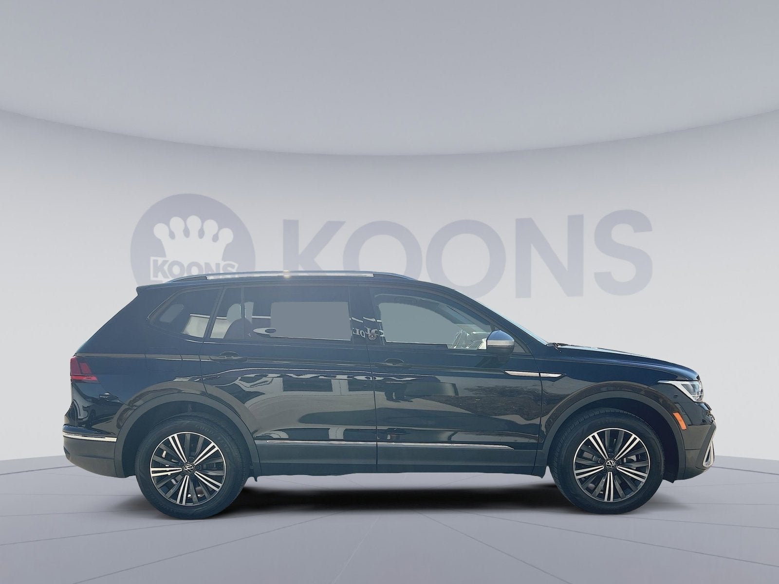 2024 Volkswagen Tiguan 2.0T Wolfsburg Edition