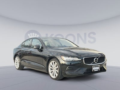 2020 Volvo S60 T6 Momentum