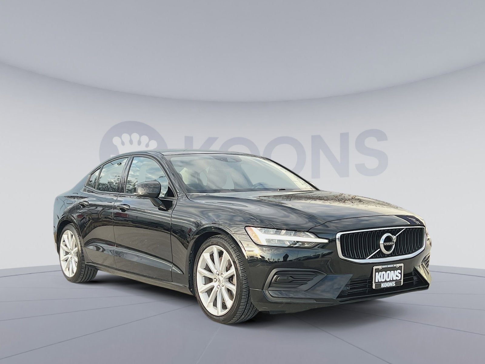 2020 Volvo S60 T6 Momentum