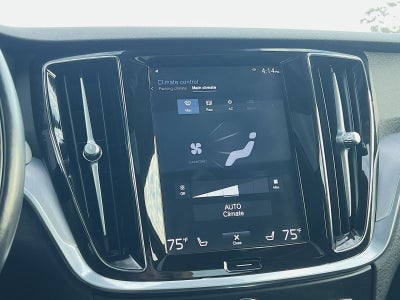 2020 Volvo S60 T6 Momentum