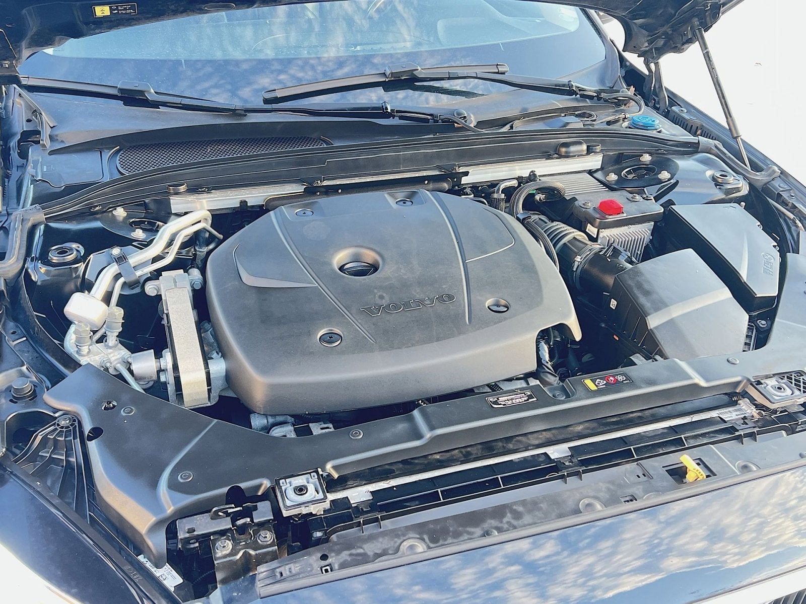 2020 Volvo S60 T6 Momentum