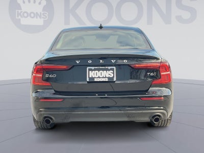 2020 Volvo S60 T6 Momentum