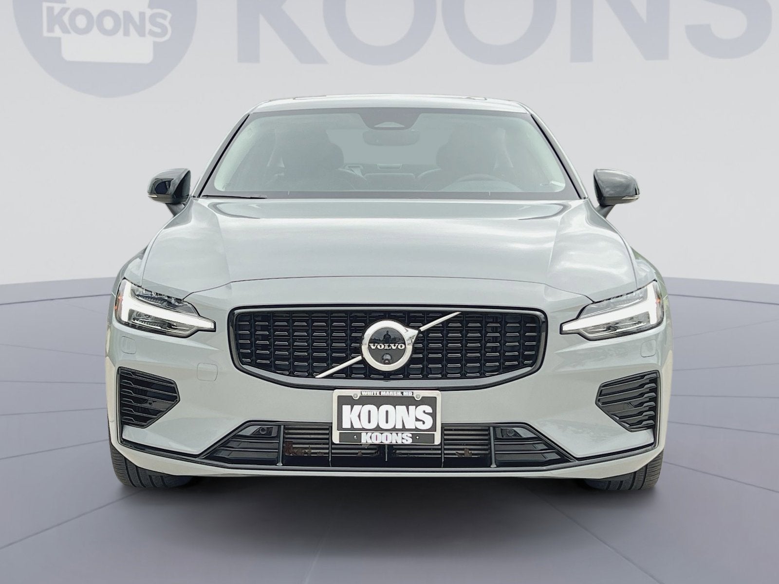 2024 Volvo S60 Recharge Plug-In Hybrid T8 Plus Dark Theme