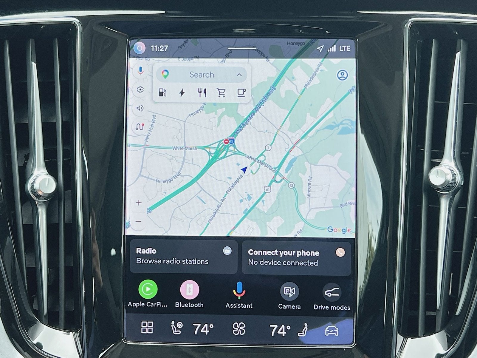 2024 Volvo S60 Recharge Plug-In Hybrid T8 Plus Dark Theme