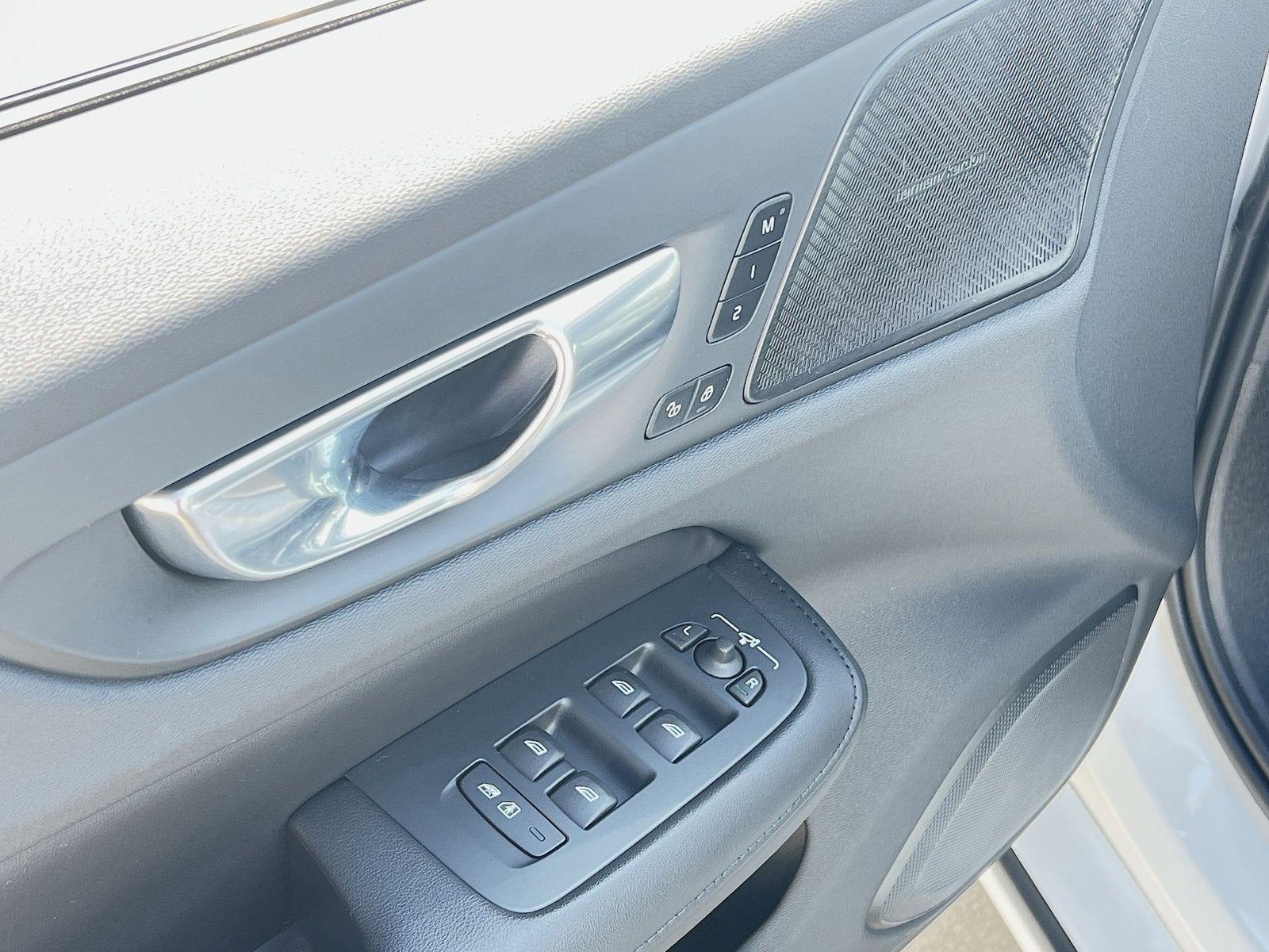 2023 Volvo S60 Ultimate