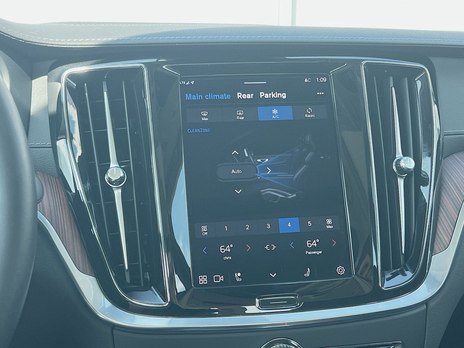 2023 Volvo S60 Ultimate