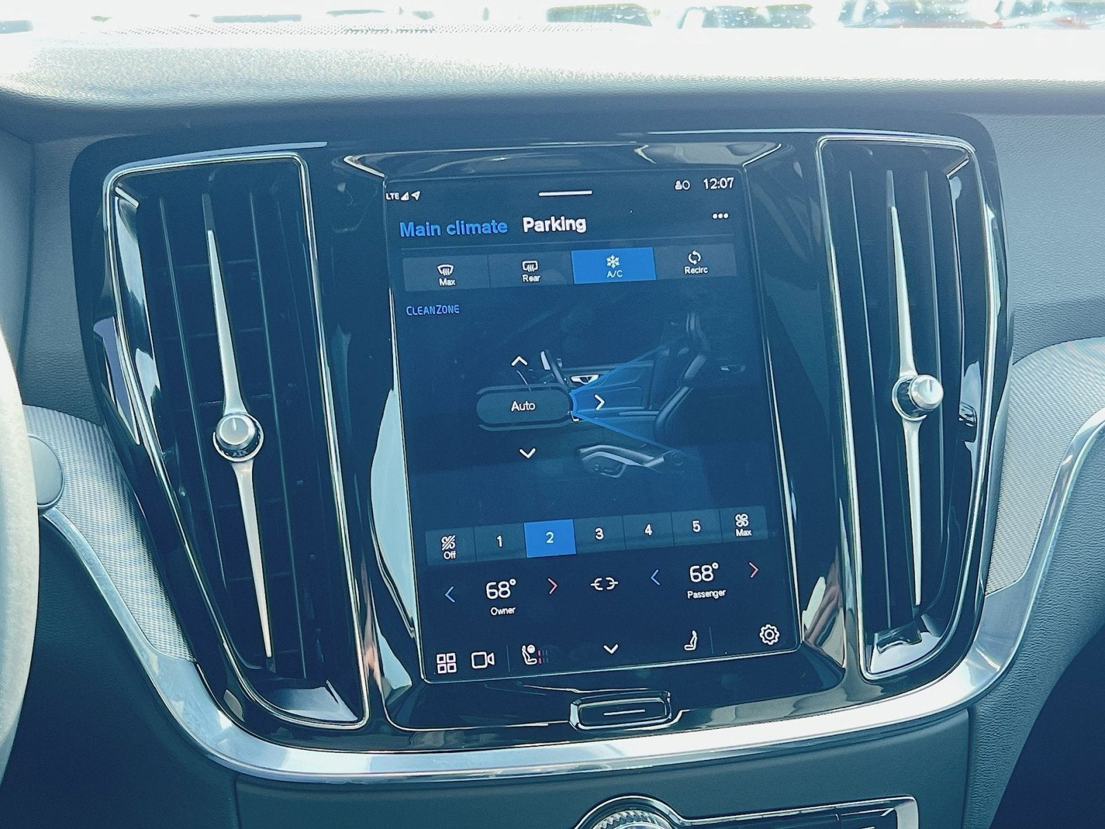 2024 Volvo S60 B5 Plus Black Edition