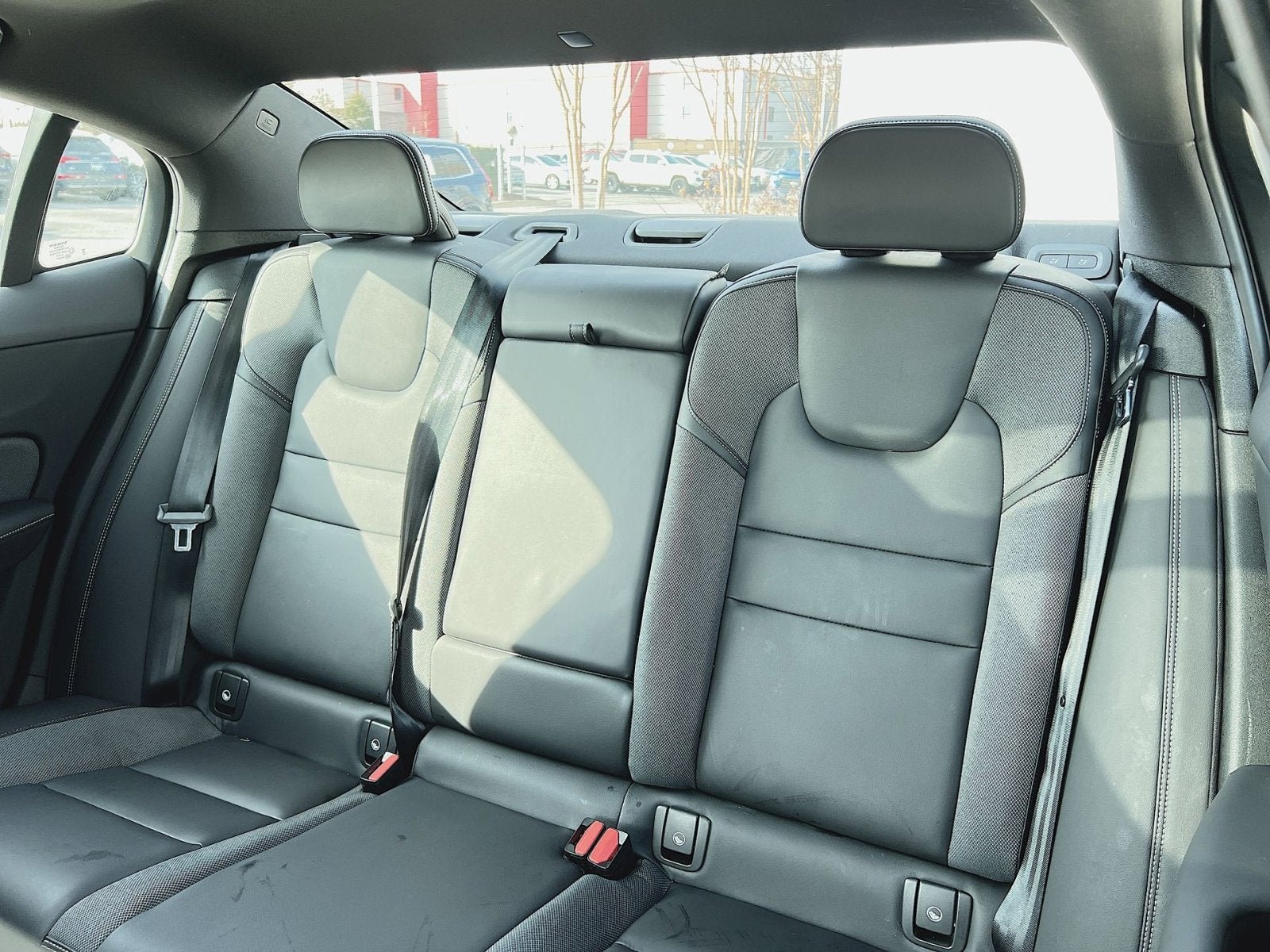 2024 Volvo S60 B5 Plus Black Edition