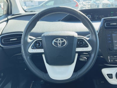 2017 Toyota Prius Four Touring