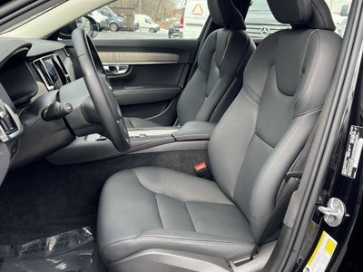 2025 Volvo S90 B6 Plus