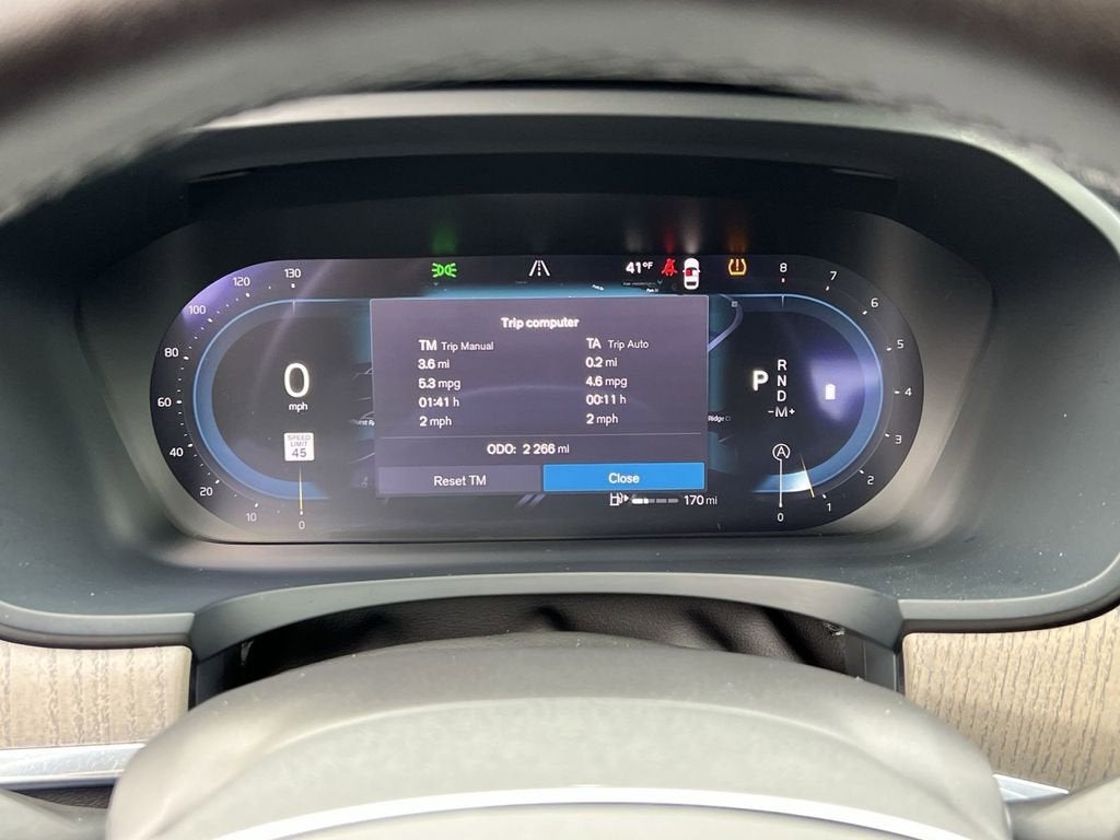 2025 Volvo S90 B6 Plus